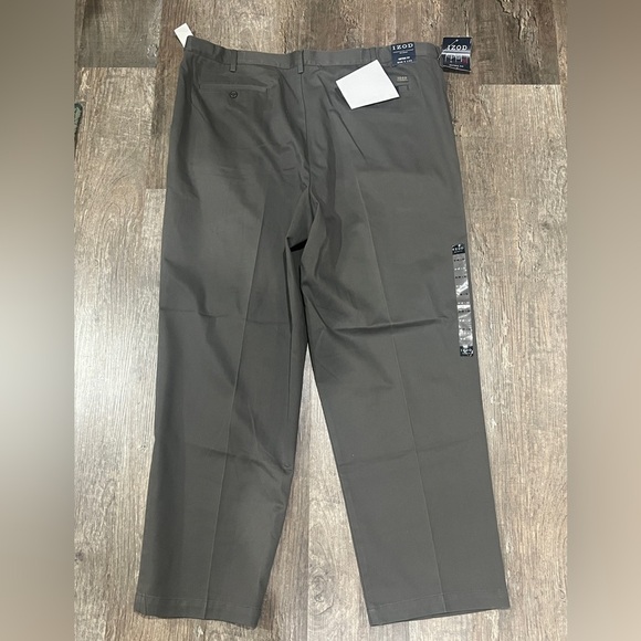 FINAL PRICE NWT IZOD Men's Gray Slacks - Picture 8 of 8